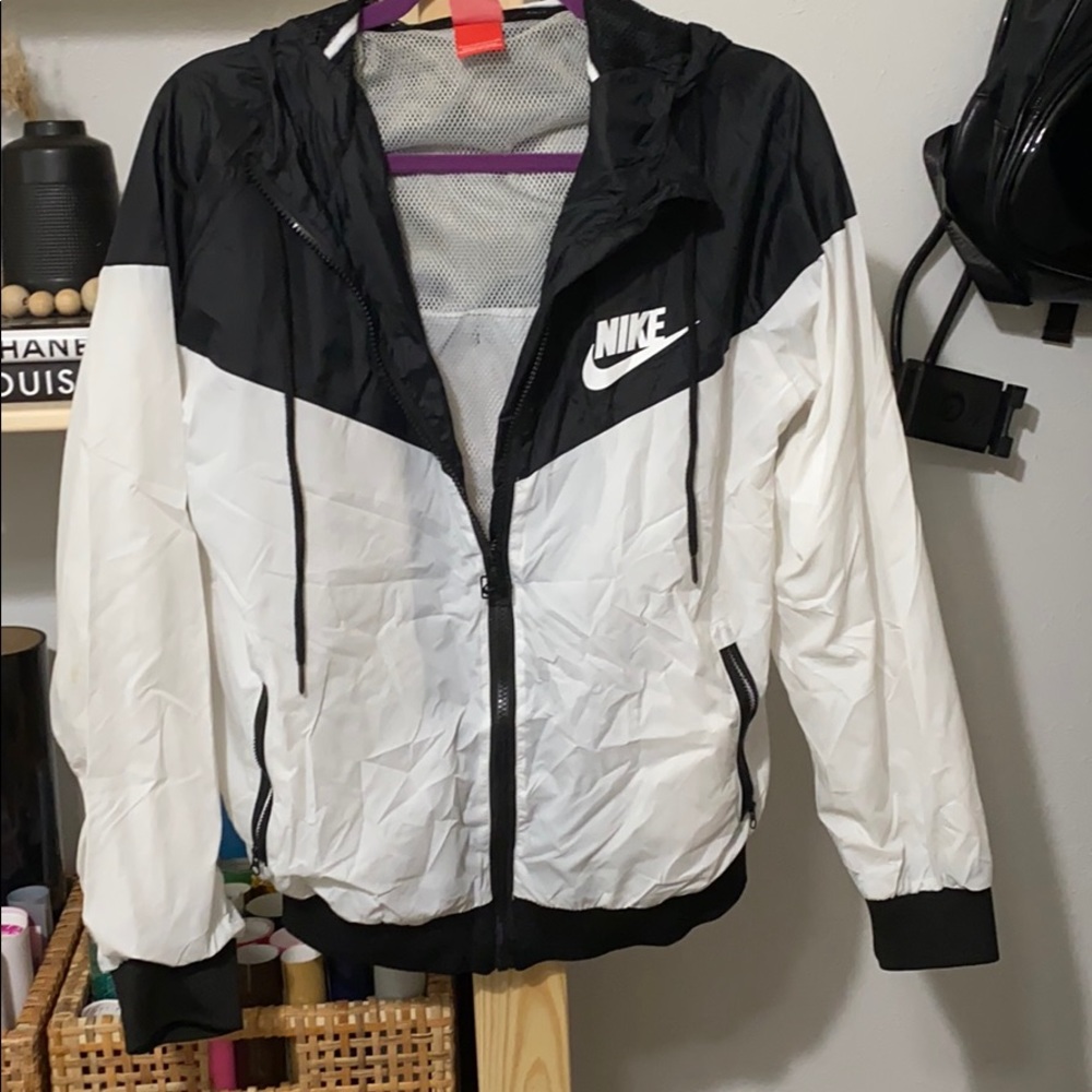 nike windbreaker zip up